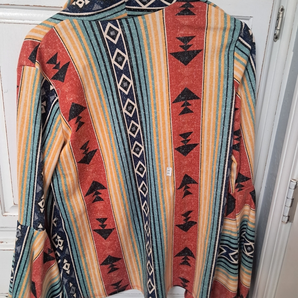 L&B Multicolor Aztec Women's Cardigan - Picture 5 of 11